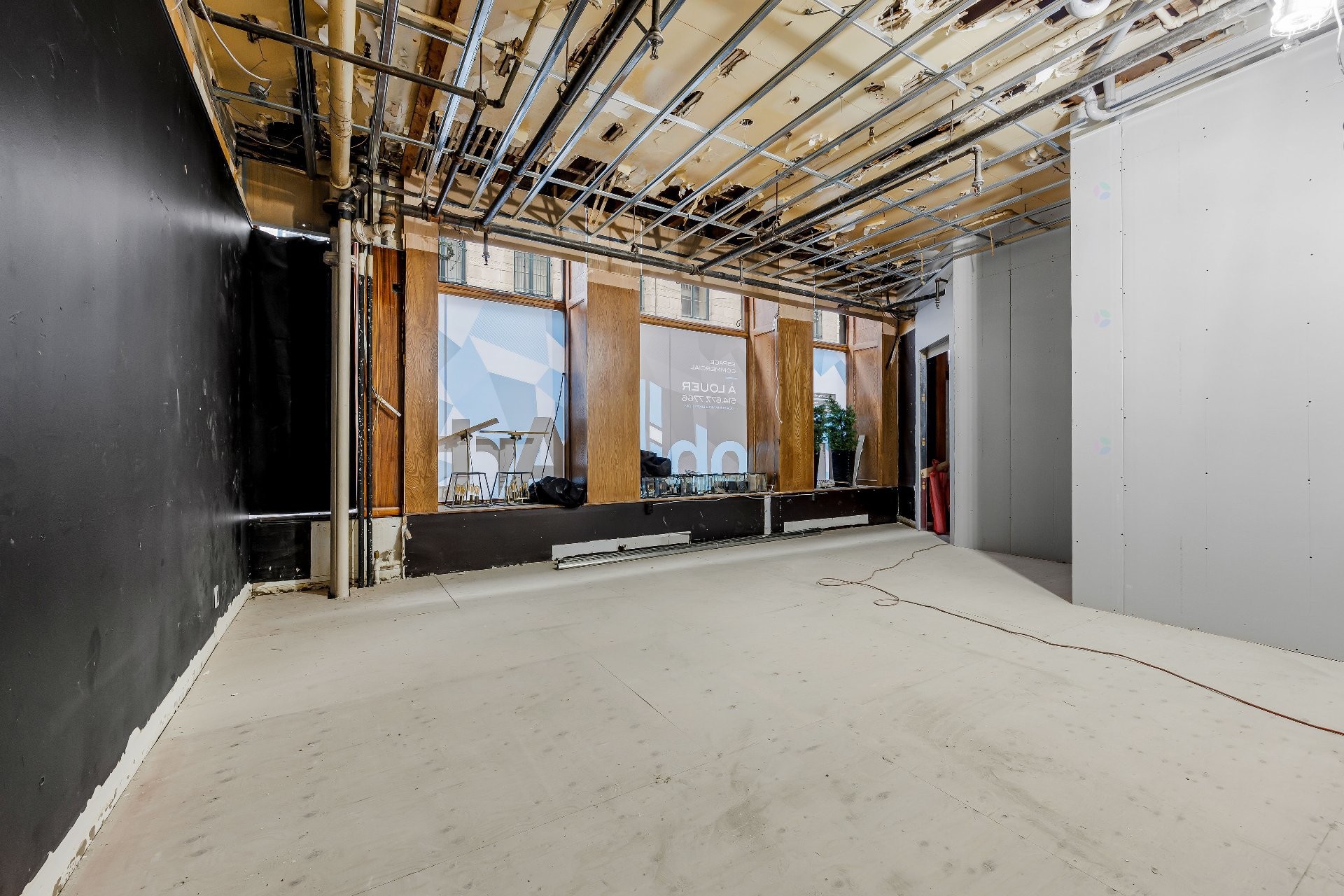 









430


Rue St-François-Xavier

,
Montréal (Ville-Marie),




QC
H2Y2T3

