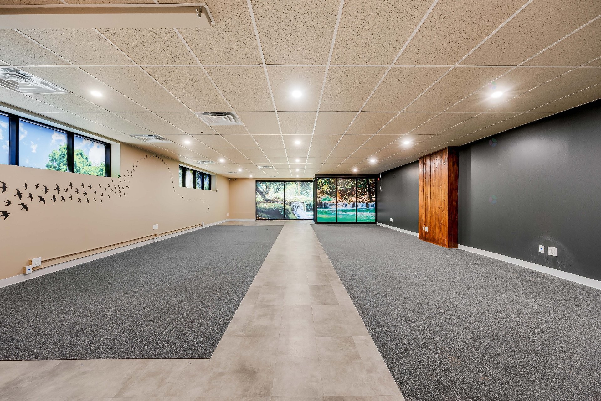 









460


Rue St-Charles O.

, A,
Longueuil (Le Vieux-Longueuil),




QC
J4H1G4

