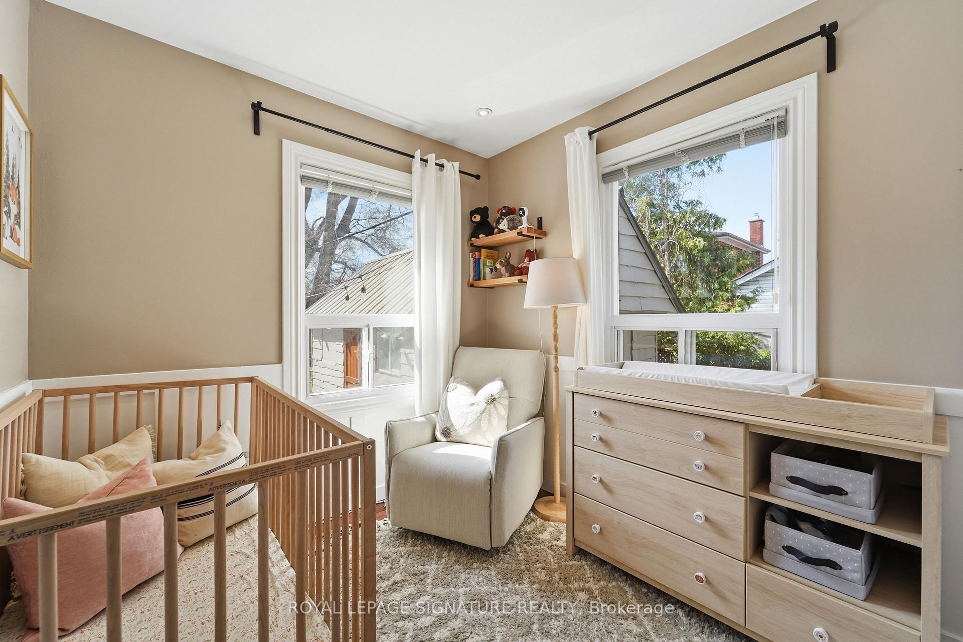 









33


Cochrane

Drive,
Toronto,




ON
M8Z 3Z4

