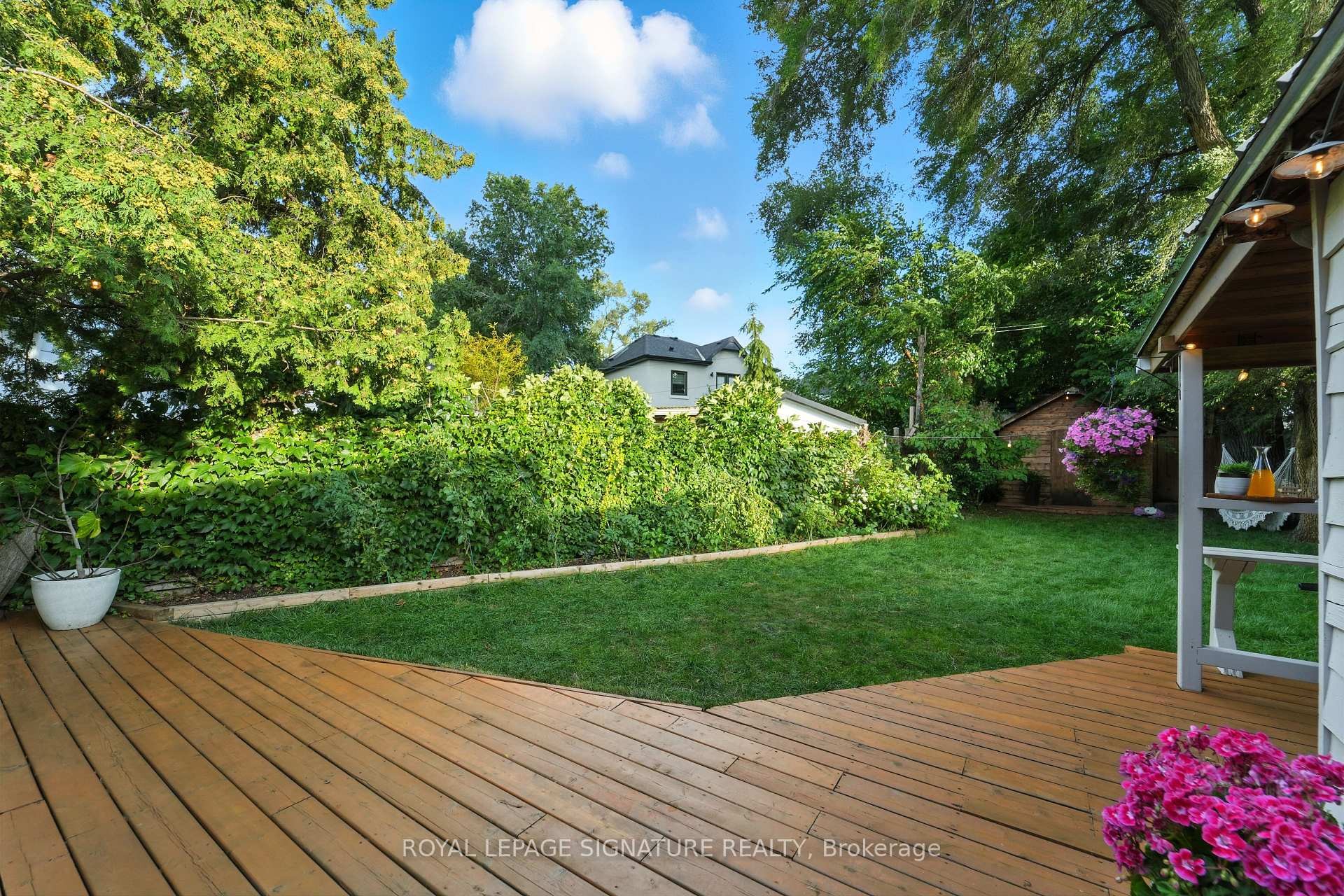 









33


Cochrane

Drive,
Toronto,




ON
M8Z 3Z4

