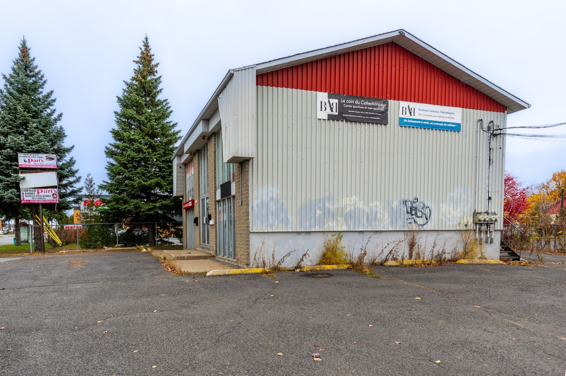 









5400


Grande Allée

,
Longueuil (Saint-Hubert),




QC
J3Y1A4

