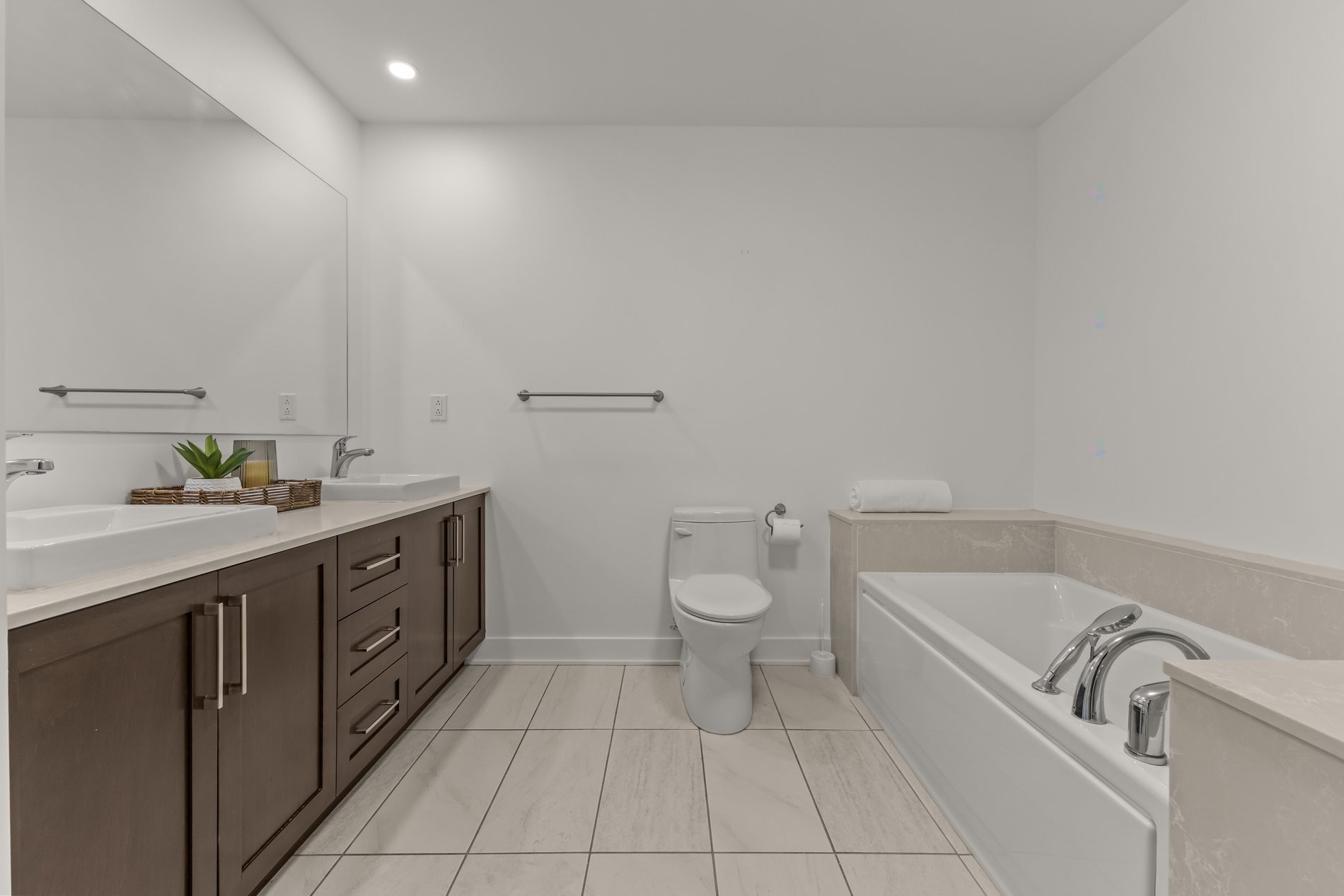 









2116


Rue Pigeon

,
Montréal (LaSalle),




QC
H8N1A6

