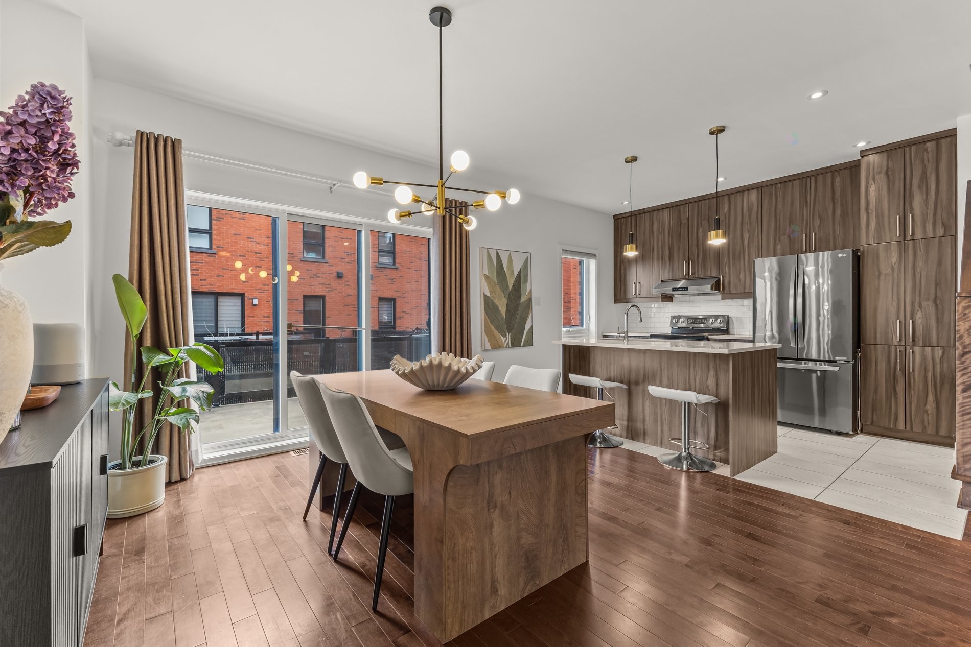 









2116


Rue Pigeon

,
Montréal (LaSalle),




QC
H8N1A6

