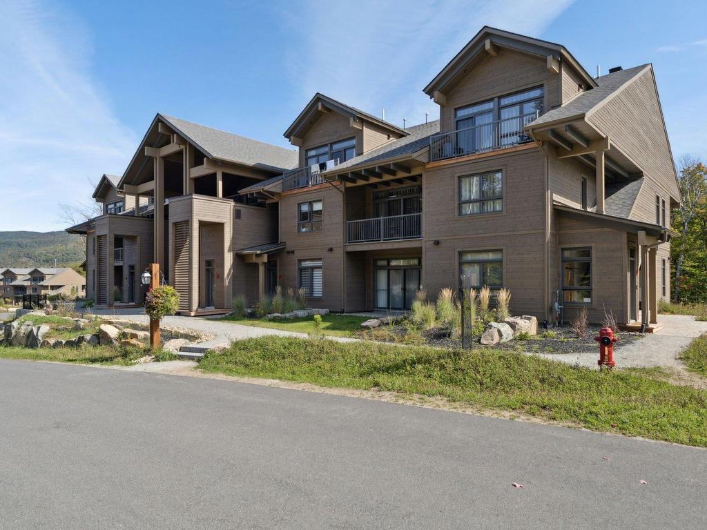 









3005


Allée du Valais

, 201,
Mont-Tremblant,




QC
J8E1C6

