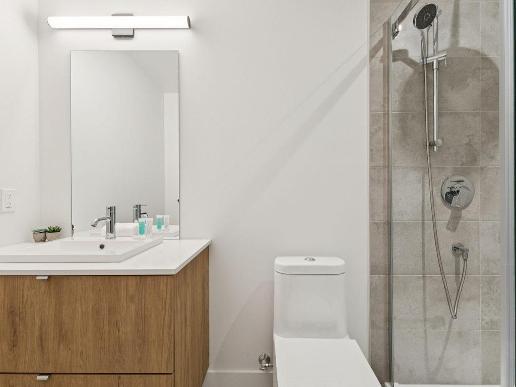 









3005


Allée du Valais

, 201,
Mont-Tremblant,




QC
J8E1C6

