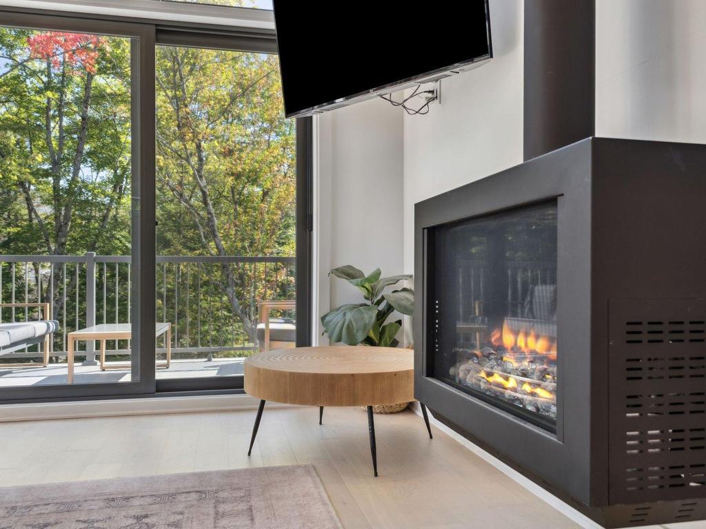 









3005


Allée du Valais

, 201,
Mont-Tremblant,




QC
J8E1C6

