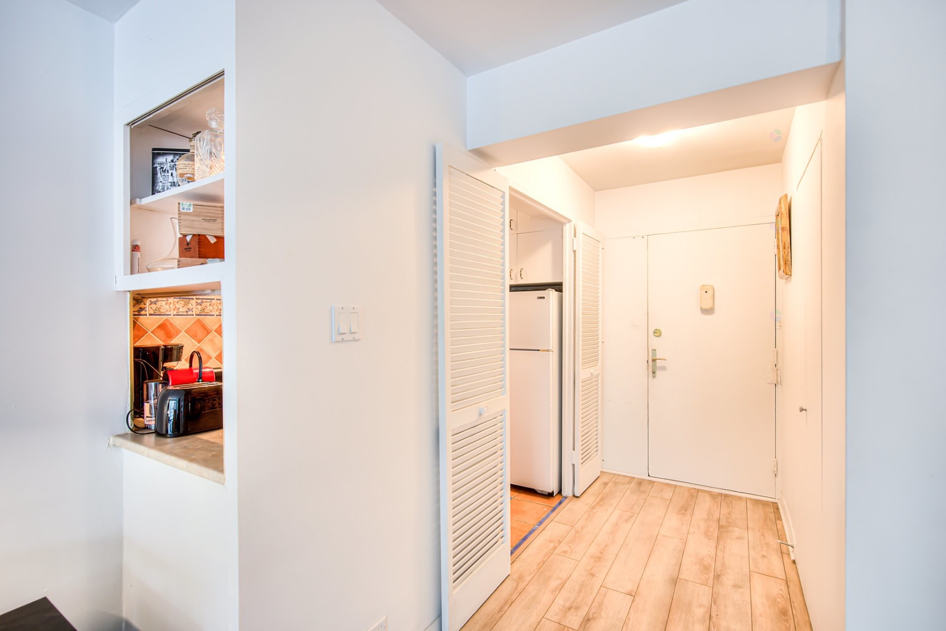 









6211


Ch. de la Côte-St-Luc

, 306,
Hampstead,




QC
H3X2H2

