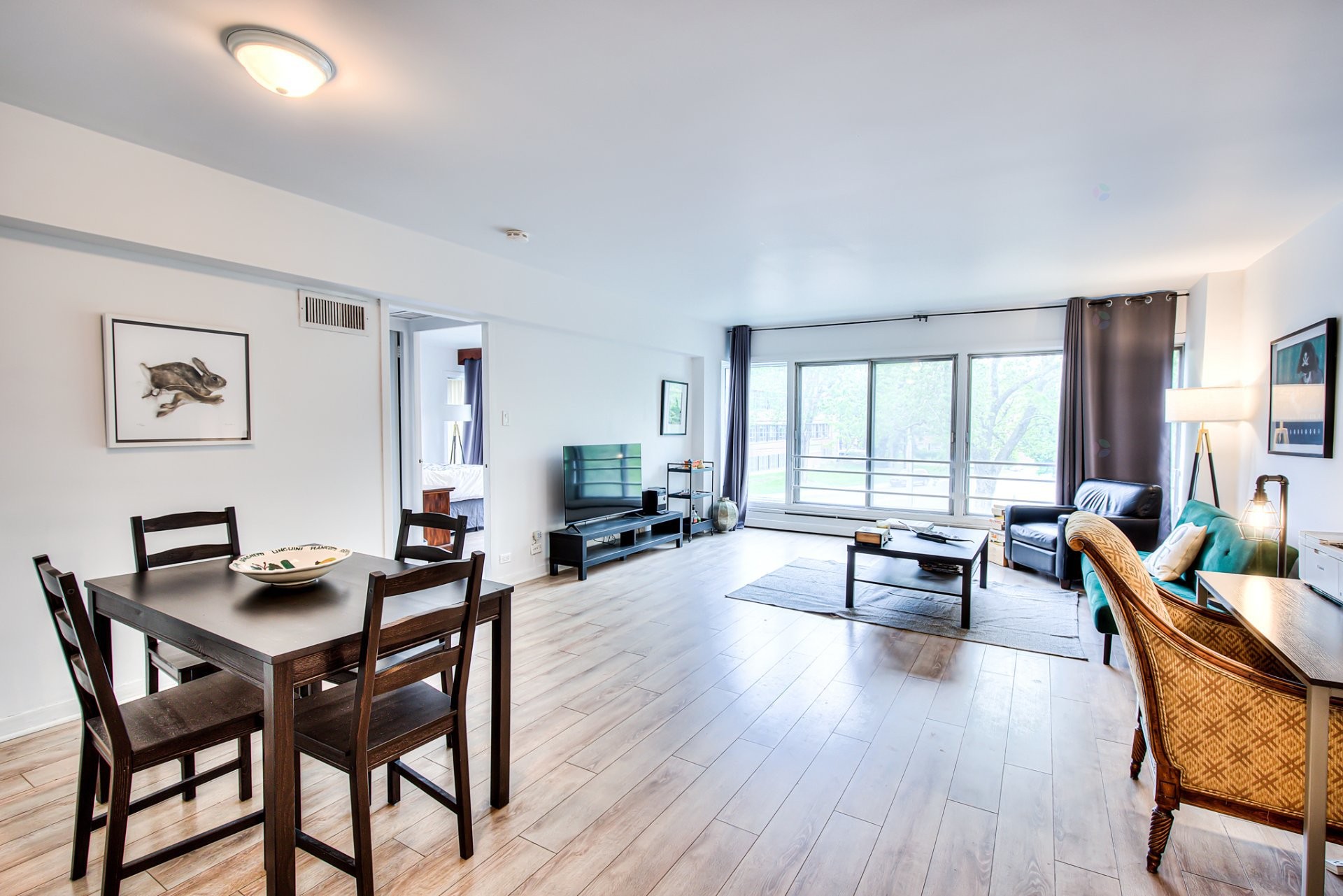 









6211


Ch. de la Côte-St-Luc

, 306,
Hampstead,




QC
H3X2H2

