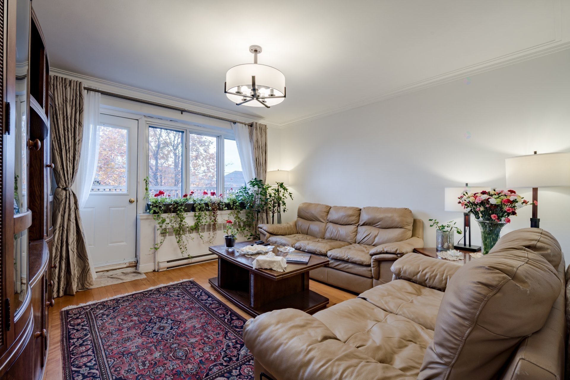 









2146


Ch. de Dunkirk

,
Mont-Royal,




QC
H3R3K7

