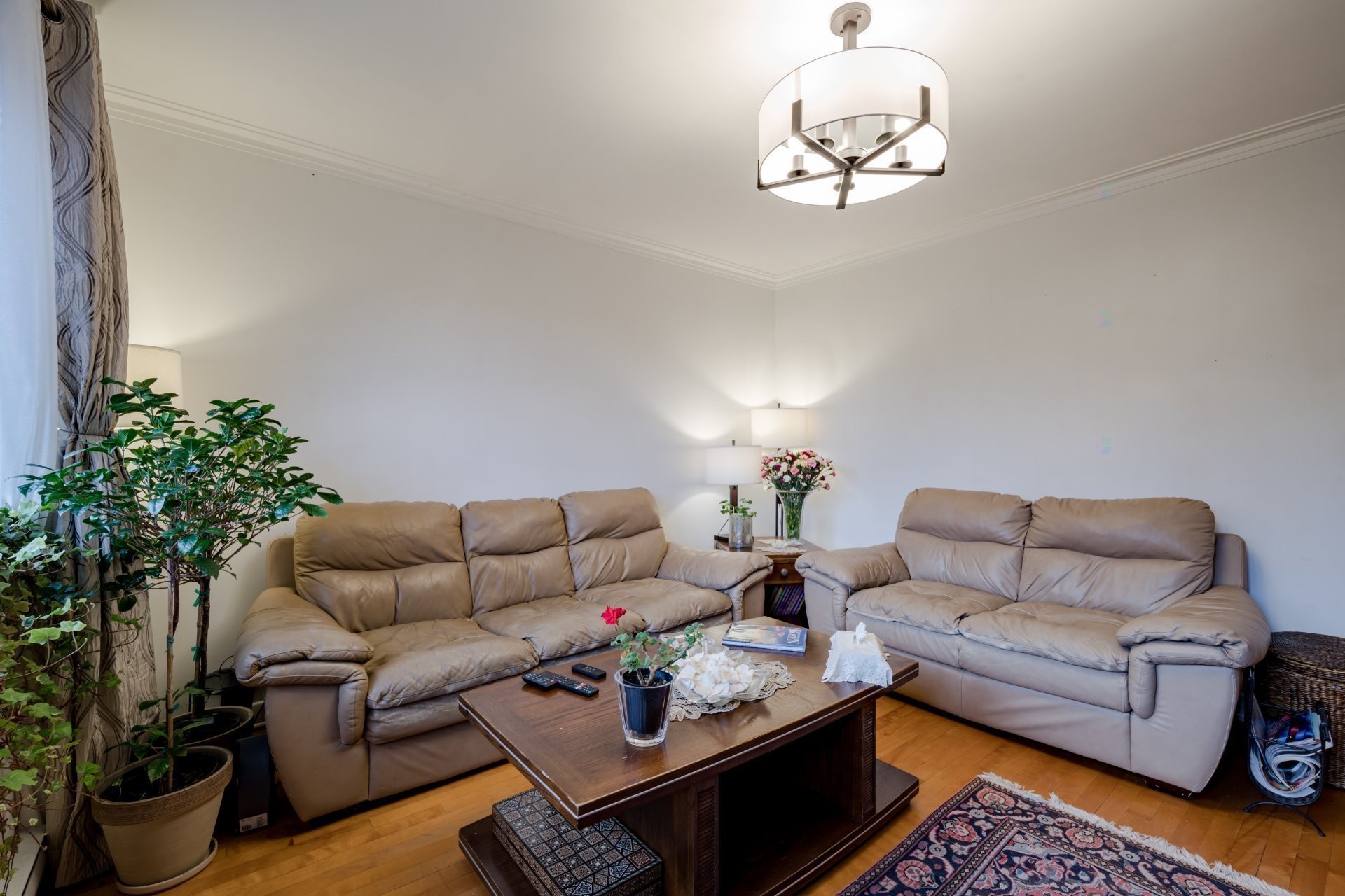 









2146


Ch. de Dunkirk

,
Mont-Royal,




QC
H3R3K7

