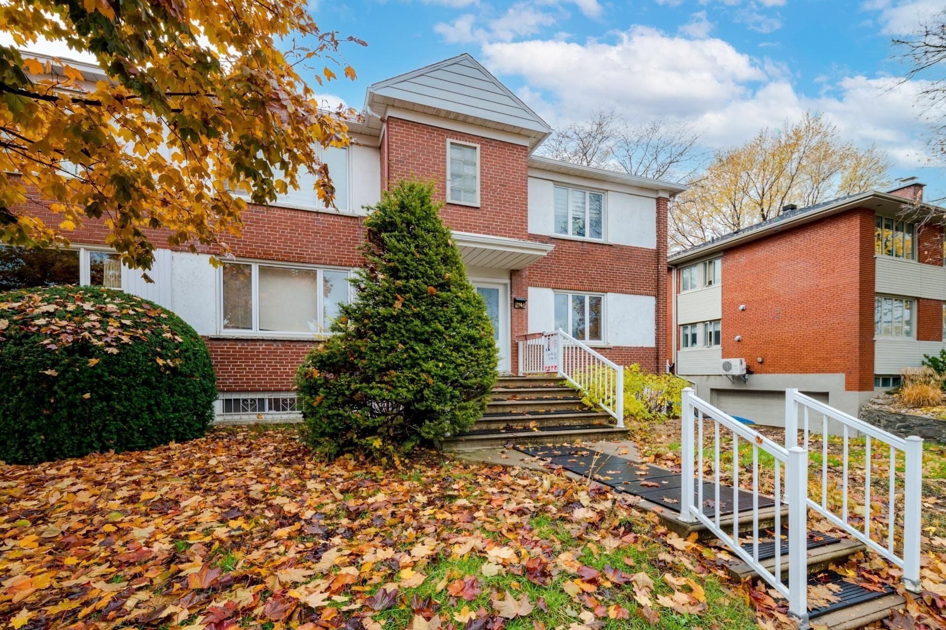 









2146


Ch. de Dunkirk

,
Mont-Royal,




QC
H3R3K7

