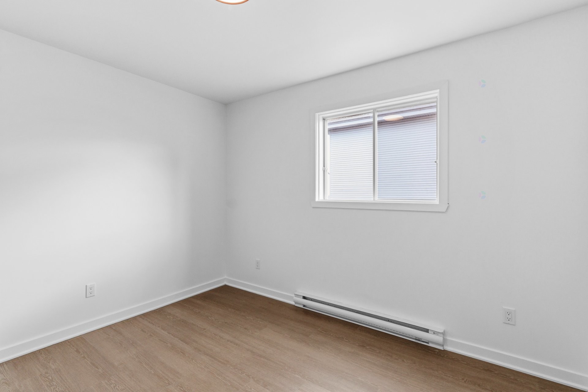 









112


Rue Richelieu

, 4,
Châteauguay,




QC
J6K5C3

