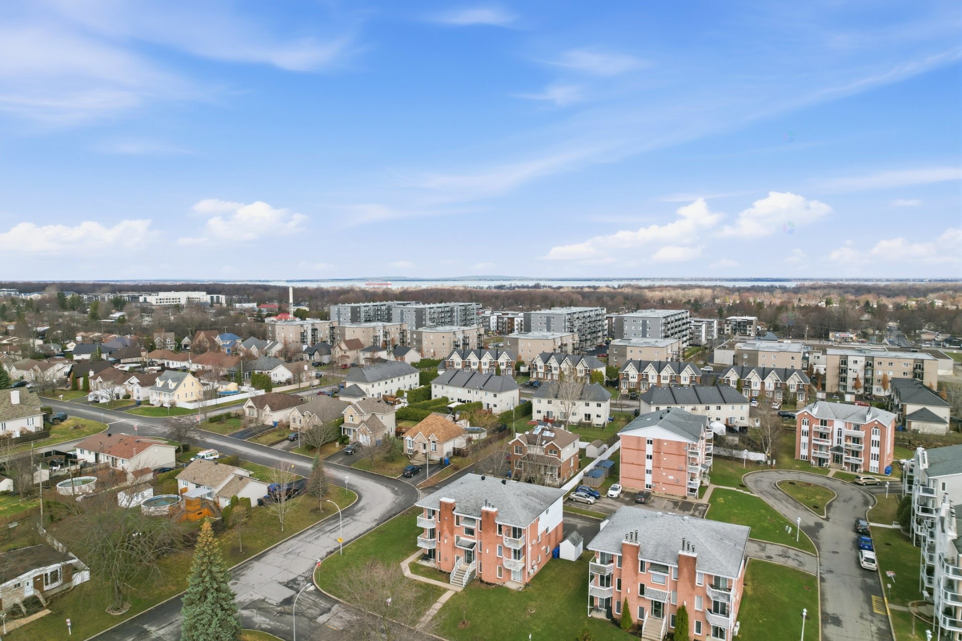 









112


Rue Richelieu

, 4,
Châteauguay,




QC
J6K5C3

