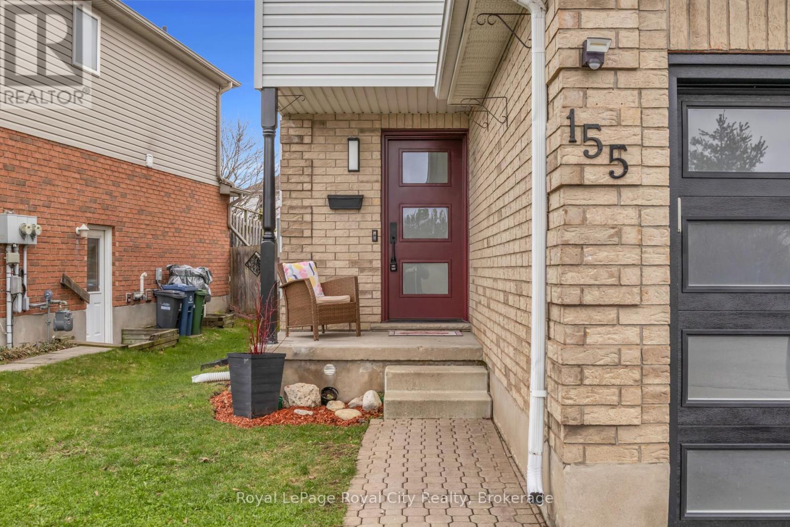 












155 STEPHANIE DRIVE

,
Guelph (Willow West/Sugarbush/West Acres),




Ontario
N1K1X7

