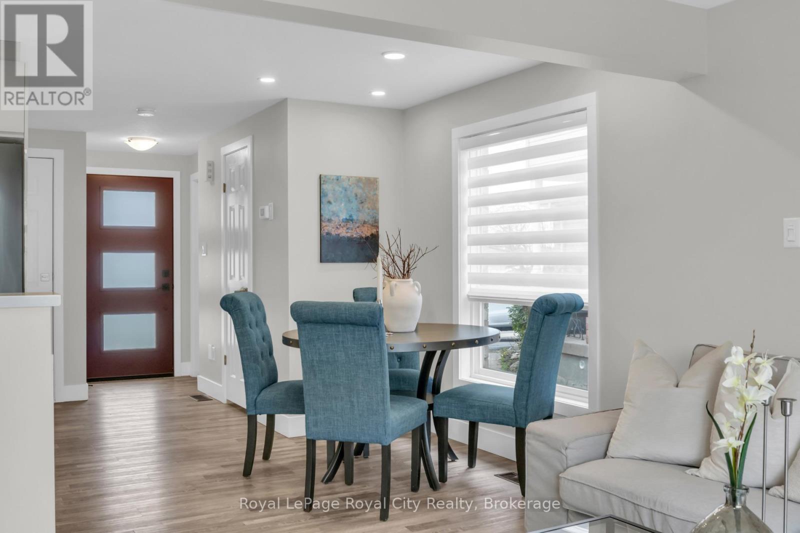 












155 STEPHANIE DRIVE

,
Guelph (Willow West/Sugarbush/West Acres),




Ontario
N1K1X7

