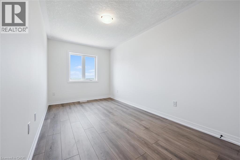 












23 BENNINGER Drive

,
Kitchener,




Ontario
N2E0K4

