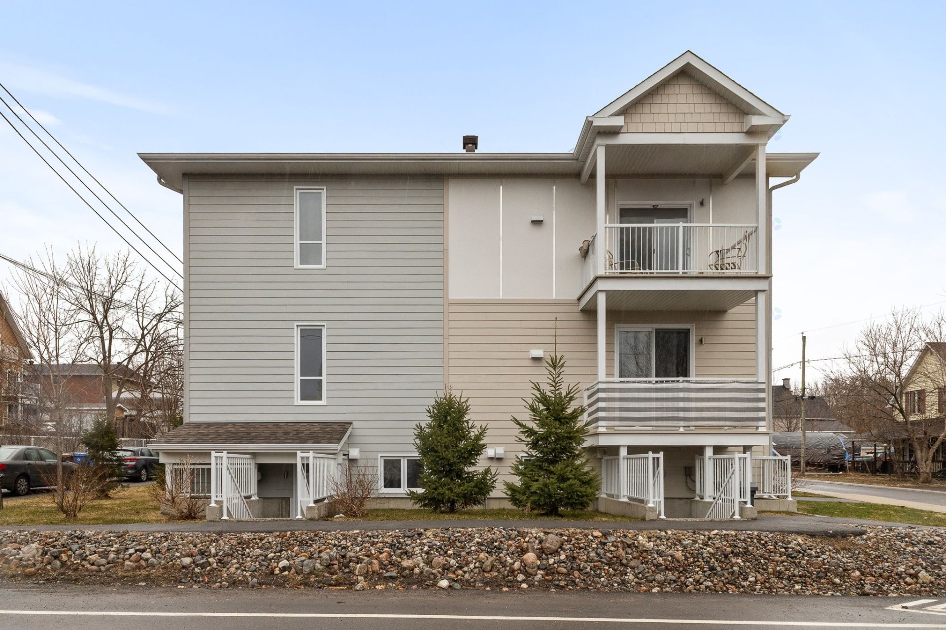 









15


Rue du Centre

,
Gatineau (Aylmer),




QC
J9H3A6


