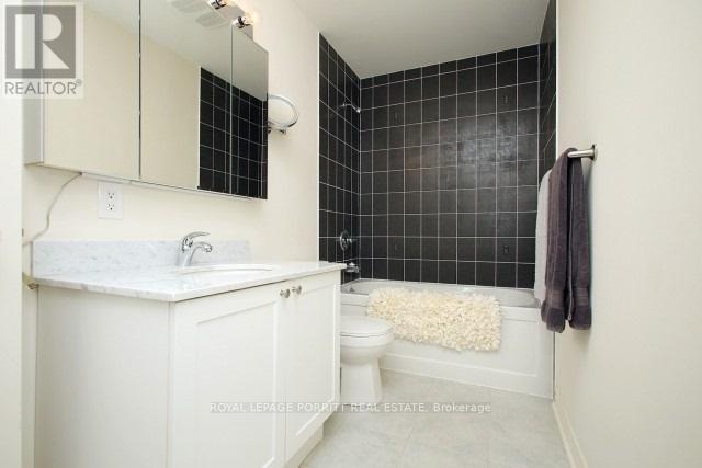 












1109 - 3865 LAKE SHORE BOULEVARD W

,
Toronto,




Ontario
M8W0A2

