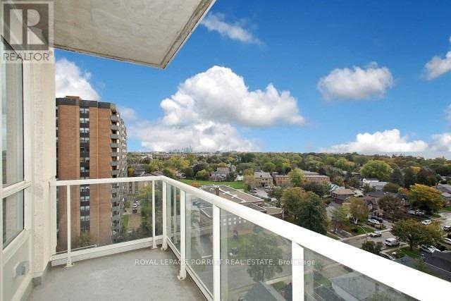 












1109 - 3865 LAKE SHORE BOULEVARD W

,
Toronto,




Ontario
M8W0A2

