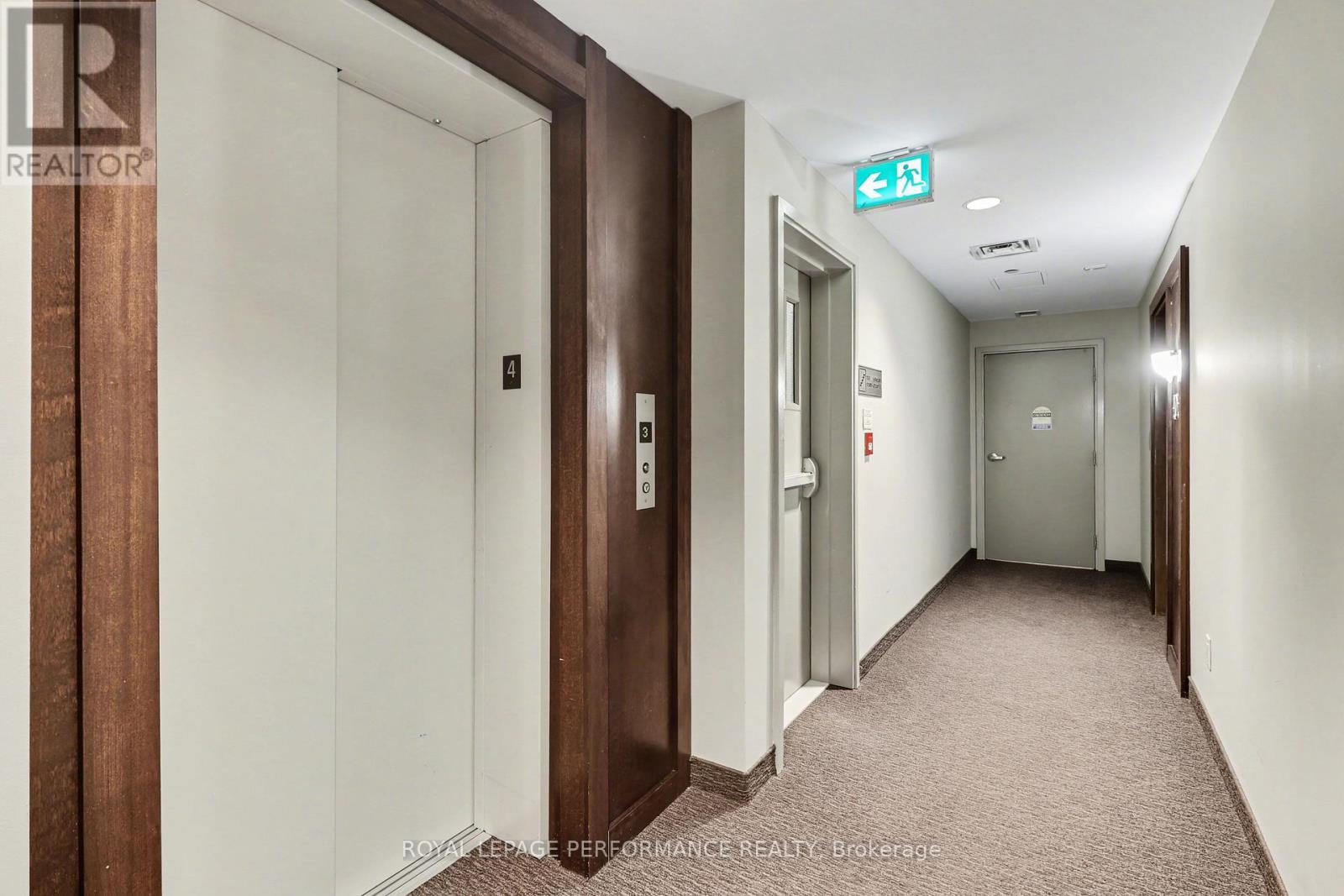 












403 - 120 MONTBLANC PRIVATE

,
Ottawa,




Ontario
K1C0B1

