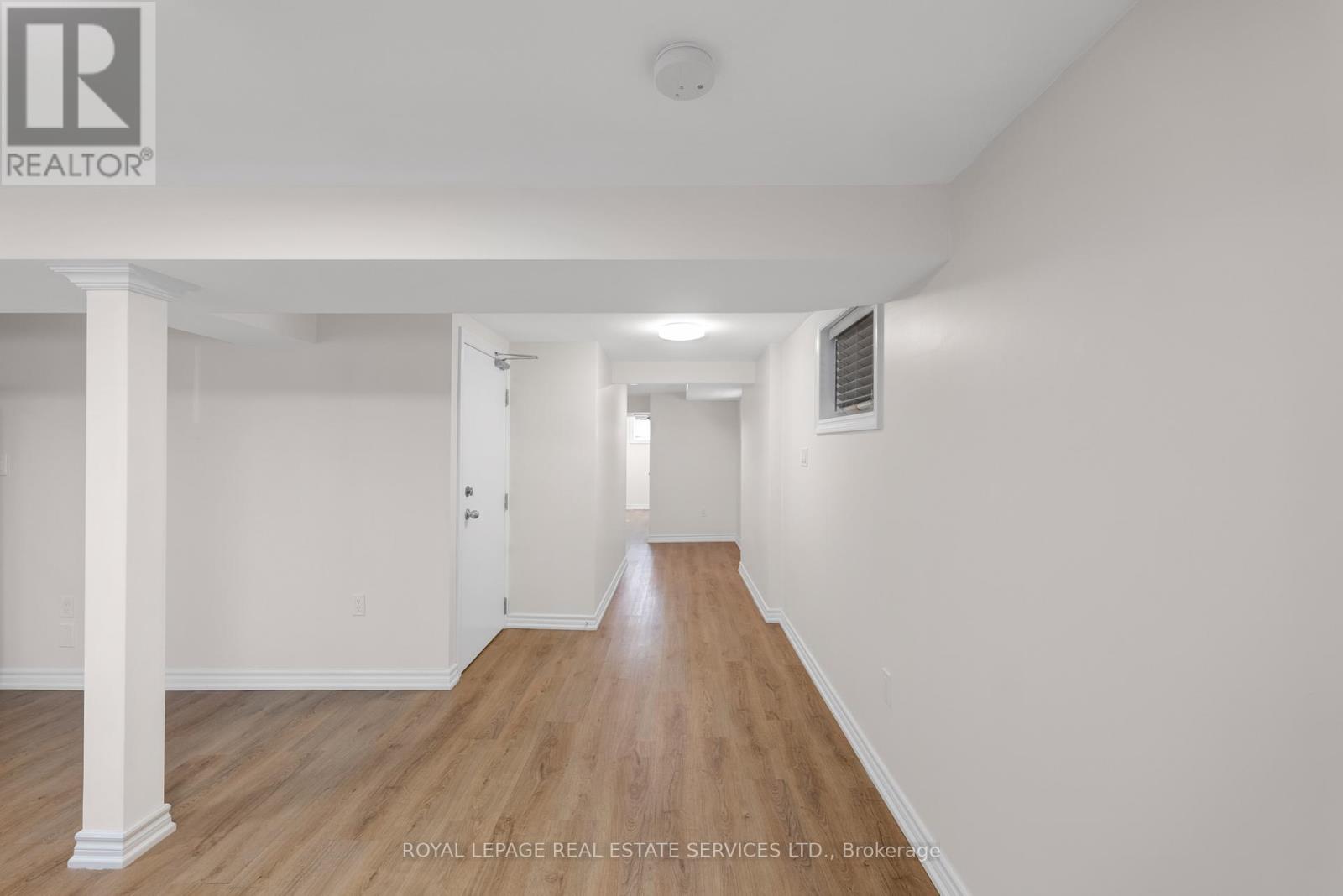 












1038 ALEXANDRA AVENUE

,
Mississauga,




Ontario
L5E1Z8

