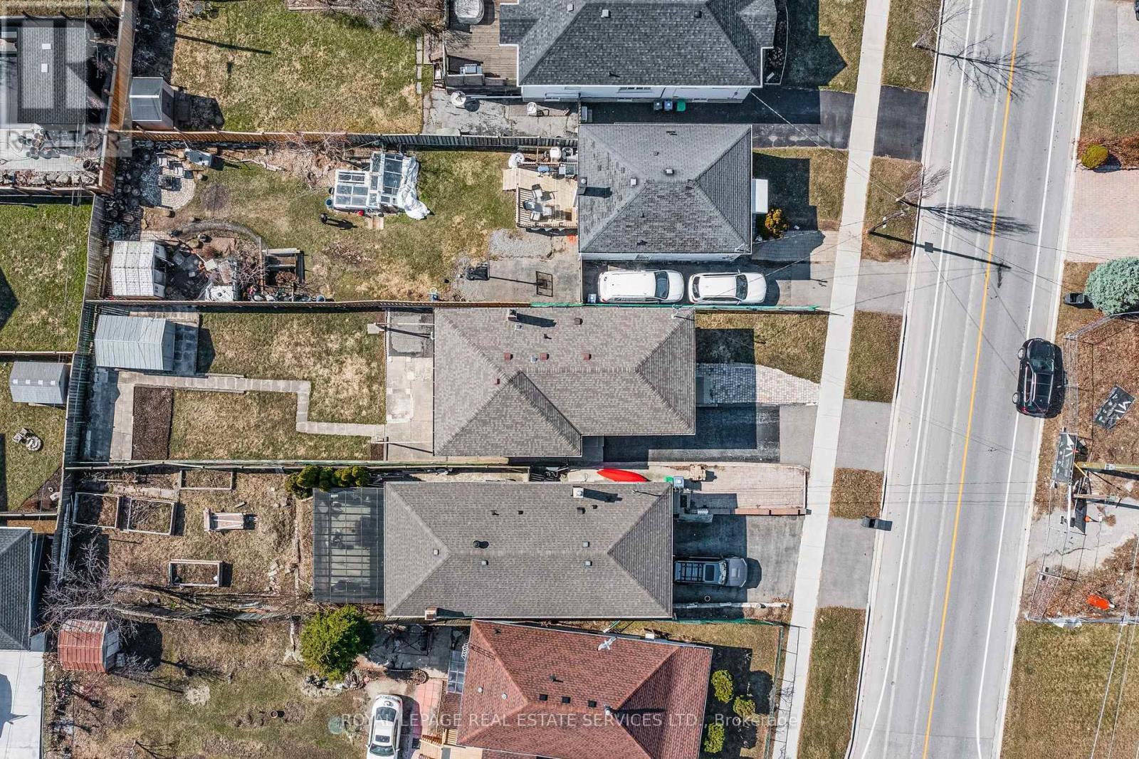












1038 ALEXANDRA AVENUE

,
Mississauga,




Ontario
L5E1Z8

