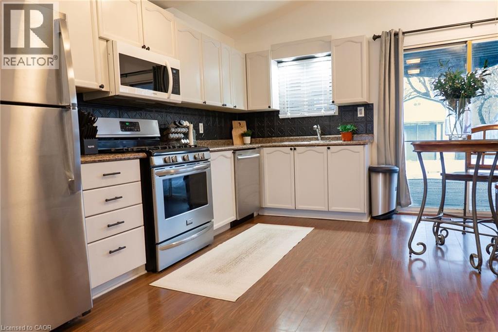 












717 KNOX Avenue

,
Hamilton,




Ontario
L8H6K7

