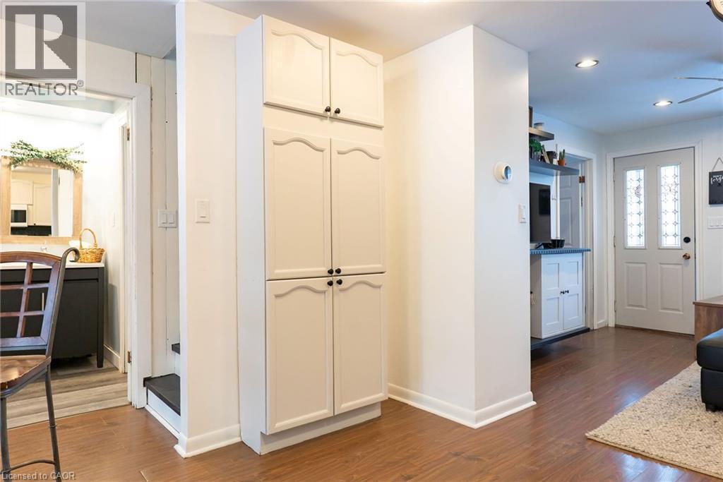 












717 KNOX Avenue

,
Hamilton,




Ontario
L8H6K7

