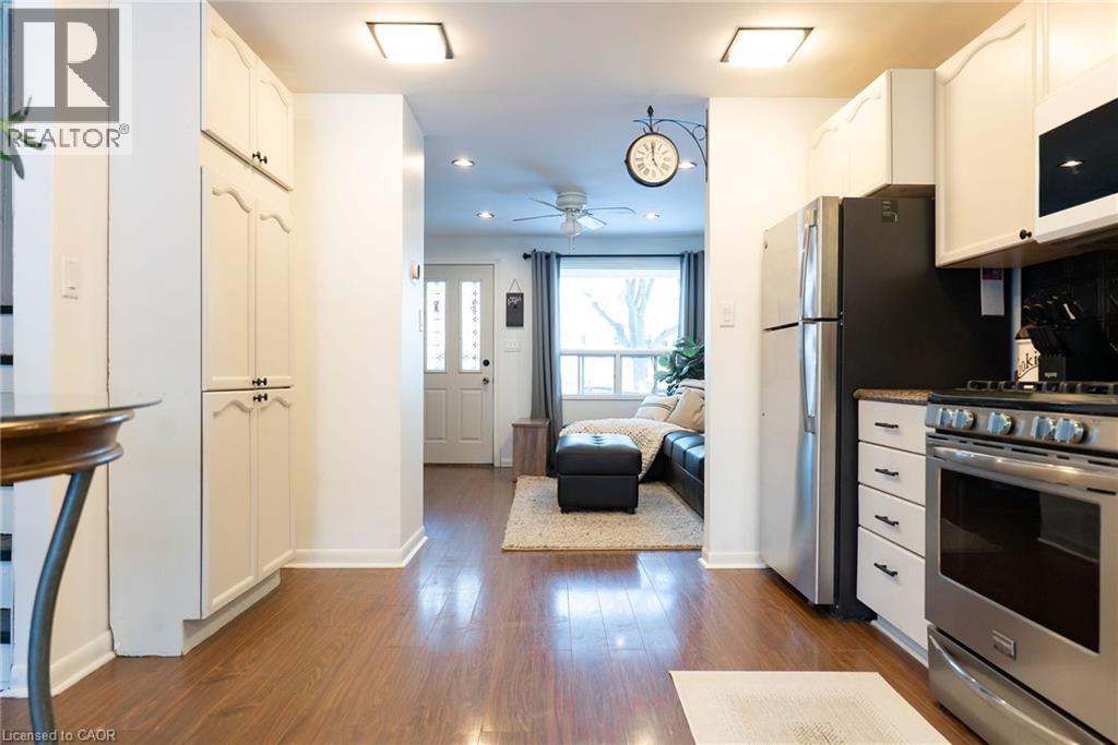 












717 KNOX Avenue

,
Hamilton,




Ontario
L8H6K7


