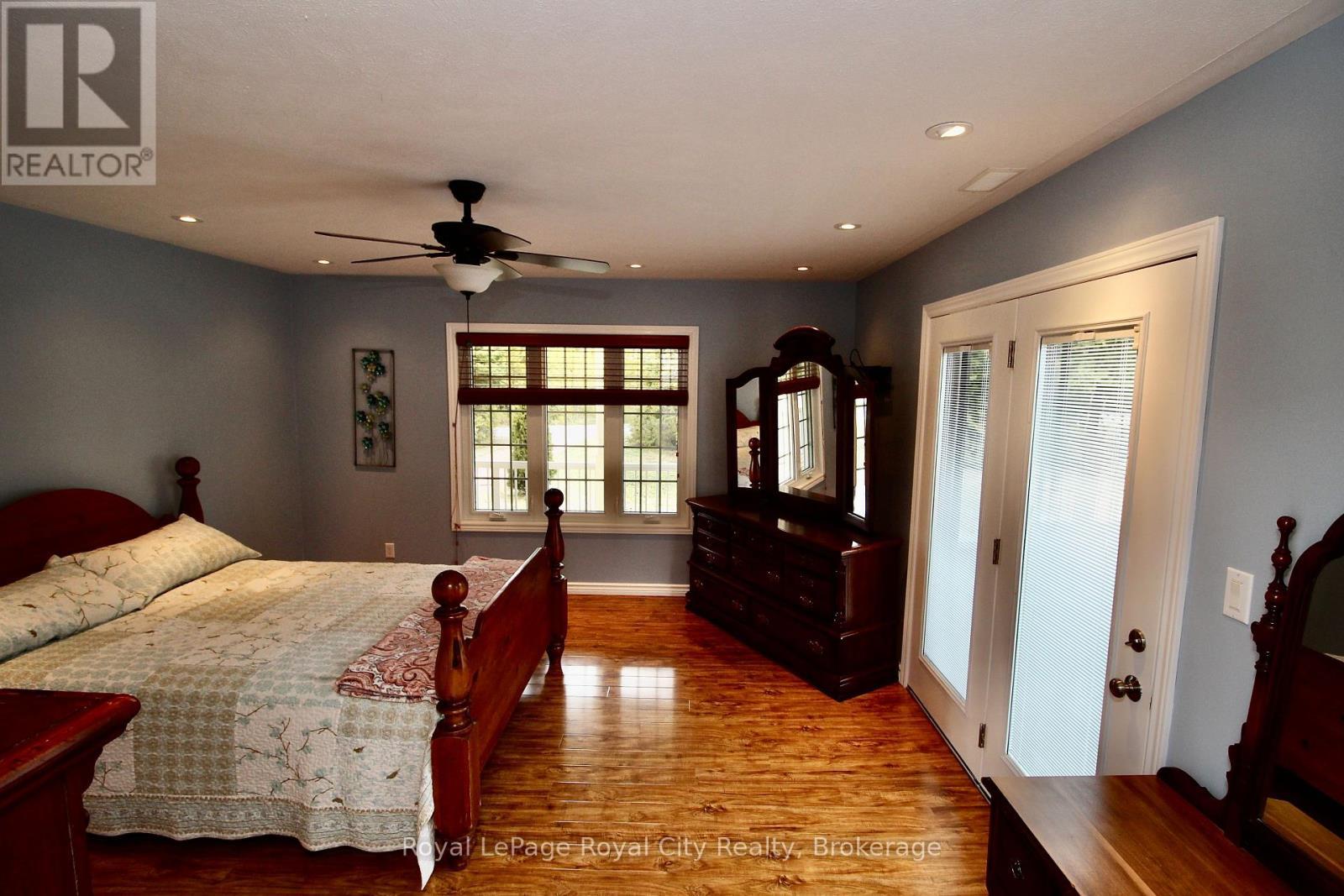 












13 ELGIN STREET

,
Northern Bruce Peninsula,




Ontario
N0H2R0

