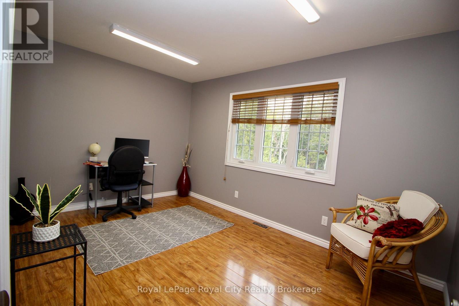












13 ELGIN STREET

,
Northern Bruce Peninsula,




Ontario
N0H2R0


