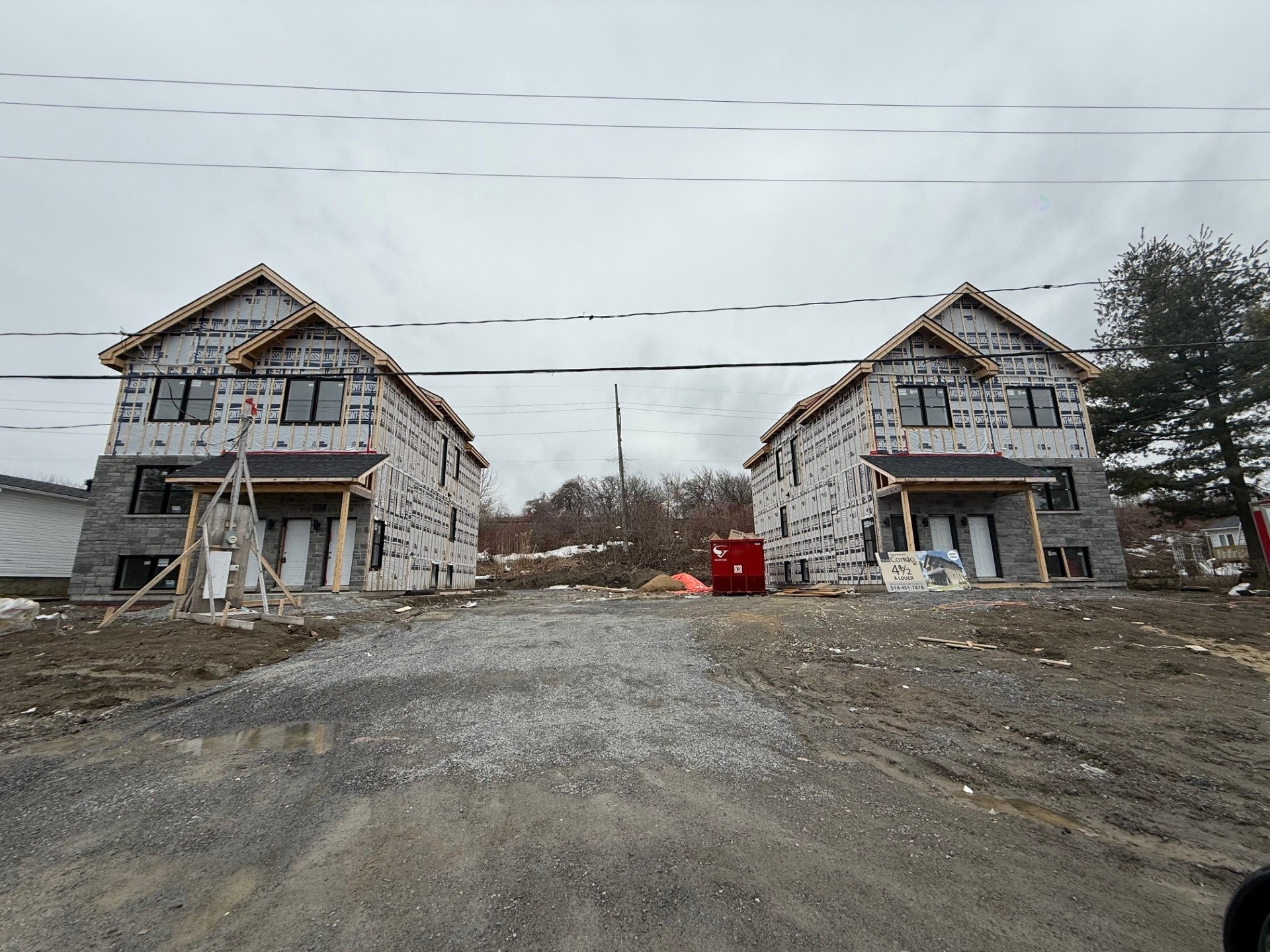 









207


Rue Guy

, 1,
Beauharnois,




QC
J6N1N3

