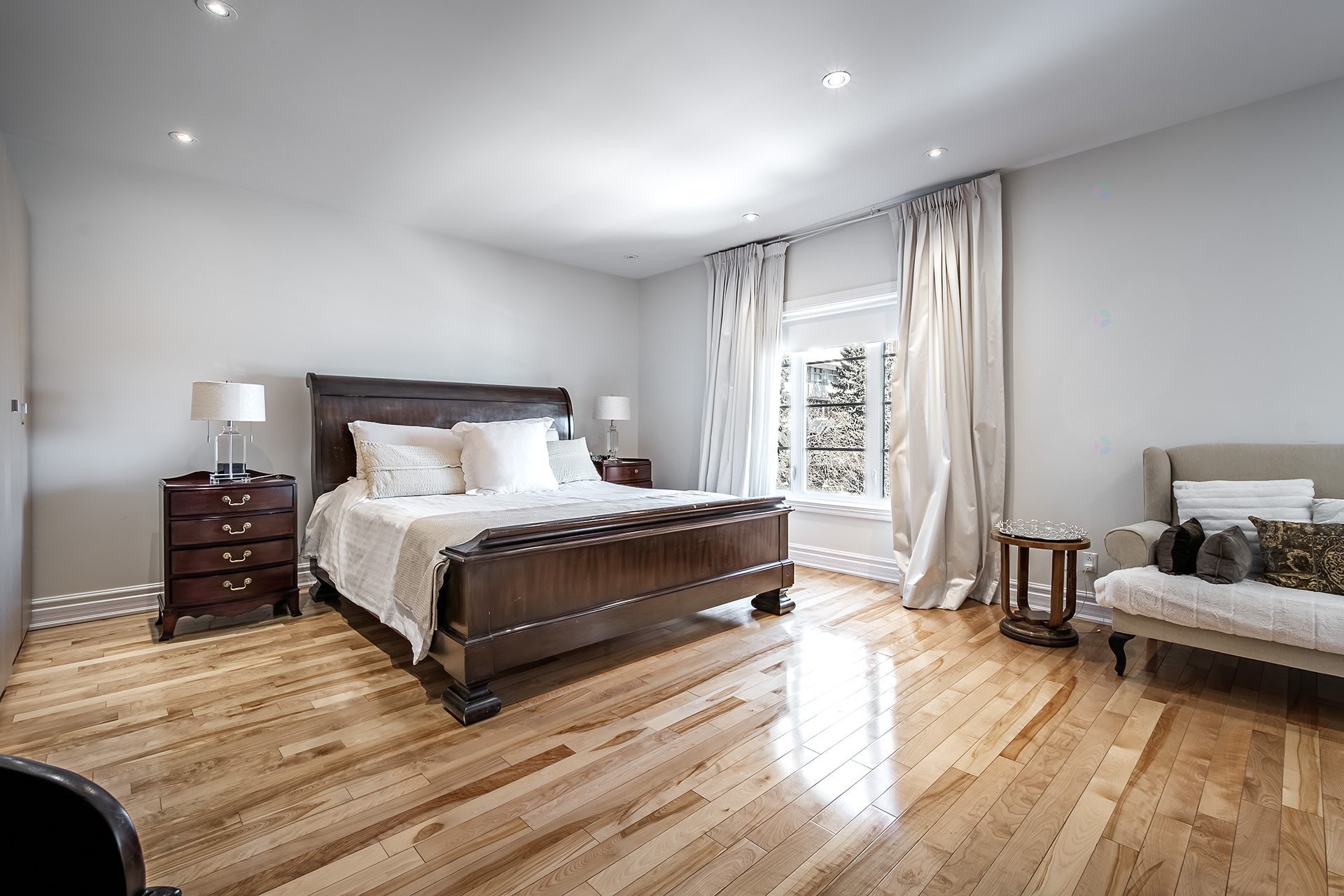 









5763


Ch. Jubilee

,
Côte-Saint-Luc,




QC
H4W0A7

