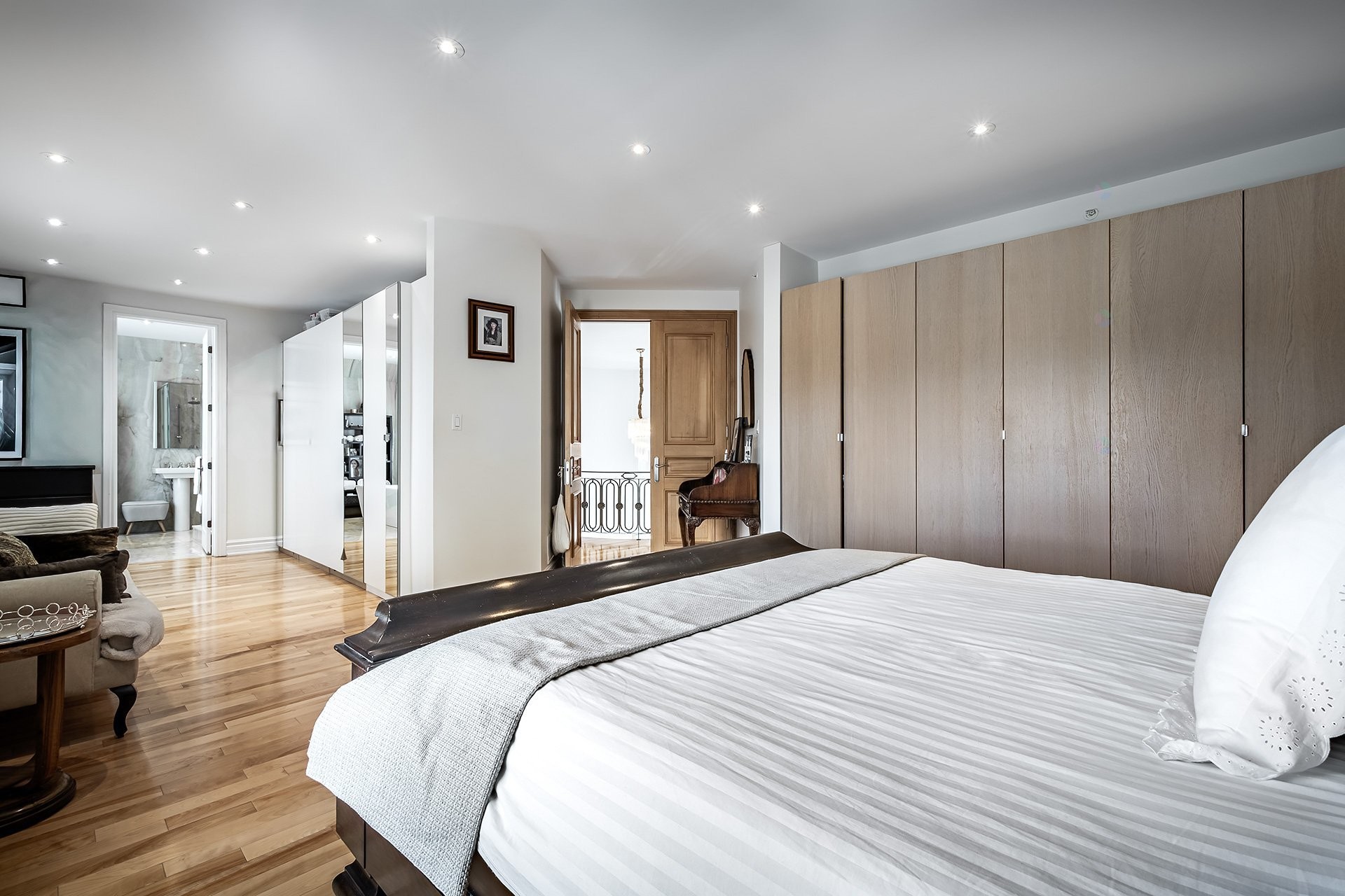 









5763


Ch. Jubilee

,
Côte-Saint-Luc,




QC
H4W0A7

