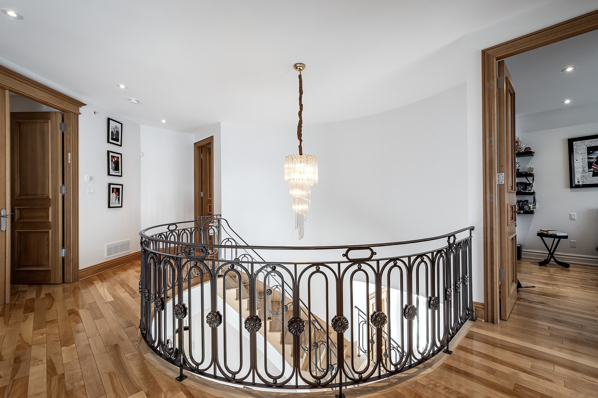 









5763


Ch. Jubilee

,
Côte-Saint-Luc,




QC
H4W0A7

