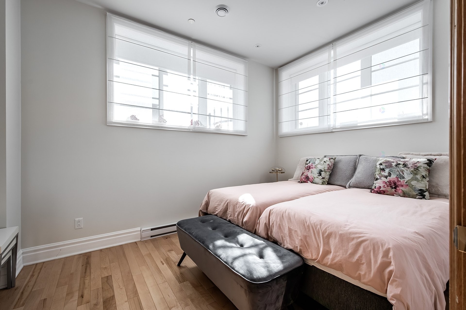 









5763


Ch. Jubilee

,
Côte-Saint-Luc,




QC
H4W0A7

