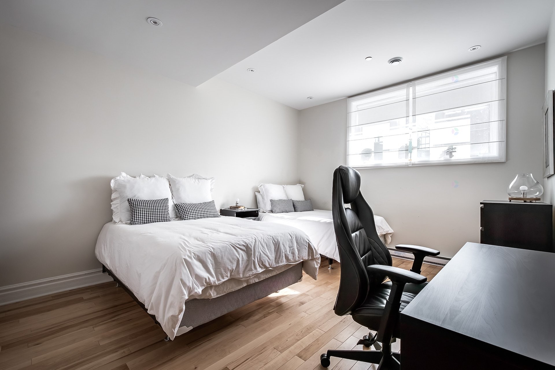 









5763


Ch. Jubilee

,
Côte-Saint-Luc,




QC
H4W0A7

