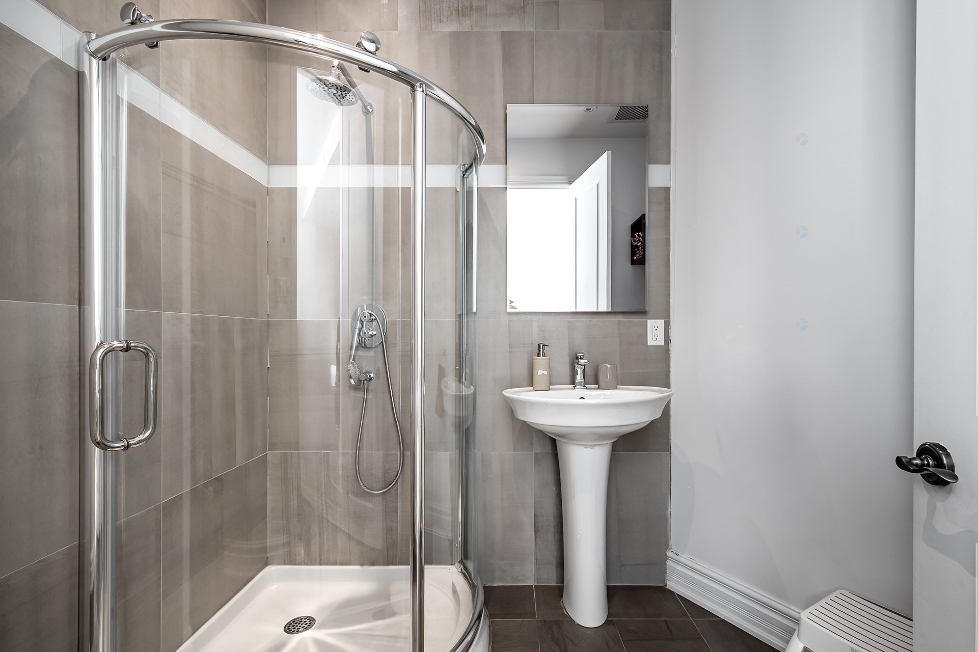 









5763


Ch. Jubilee

,
Côte-Saint-Luc,




QC
H4W0A7

