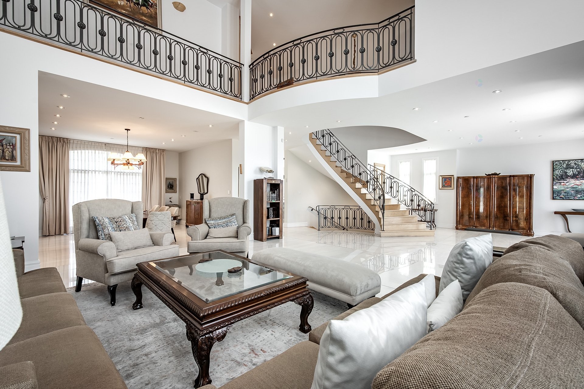 









5763


Ch. Jubilee

,
Côte-Saint-Luc,




QC
H4W0A7

