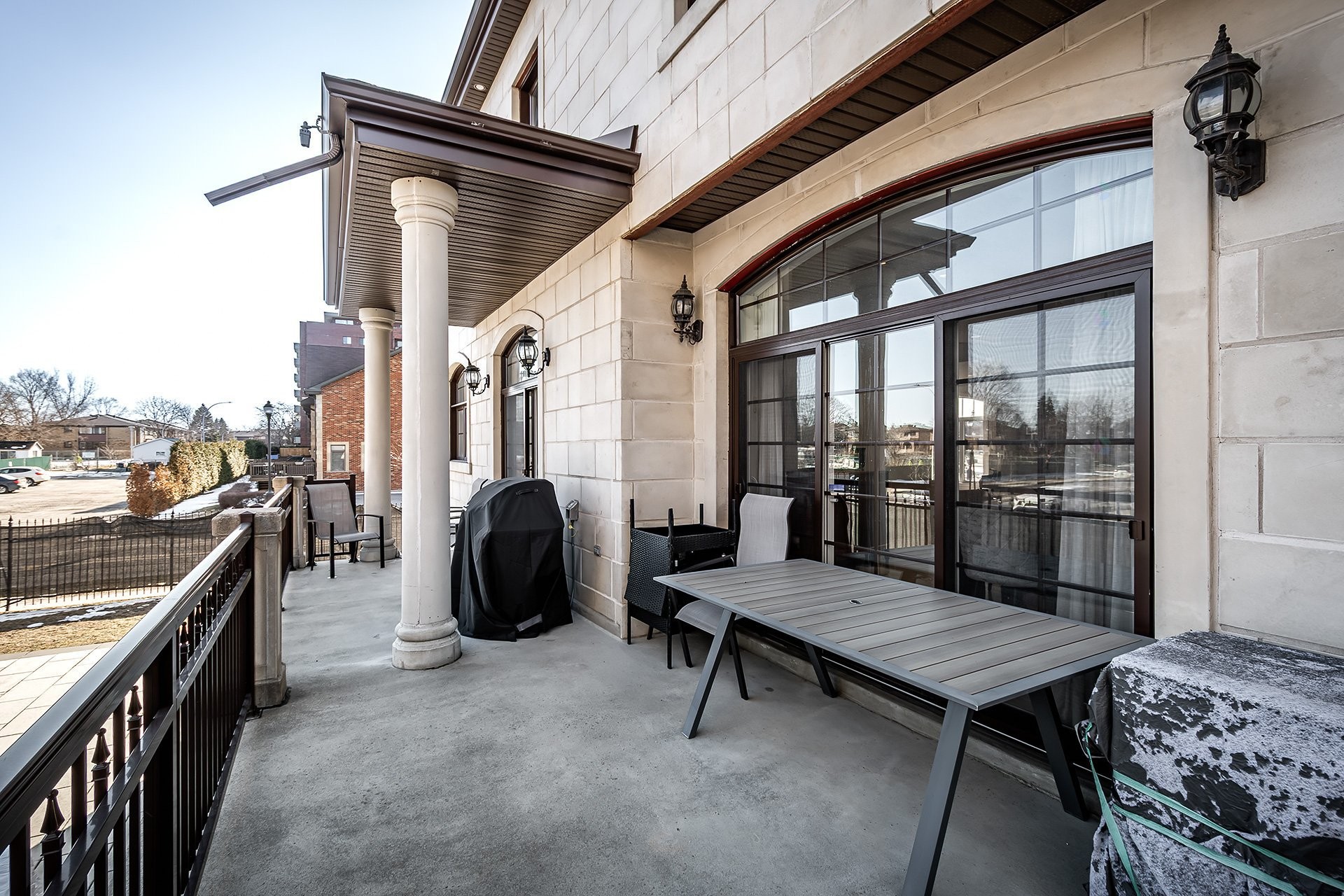 









5763


Ch. Jubilee

,
Côte-Saint-Luc,




QC
H4W0A7

