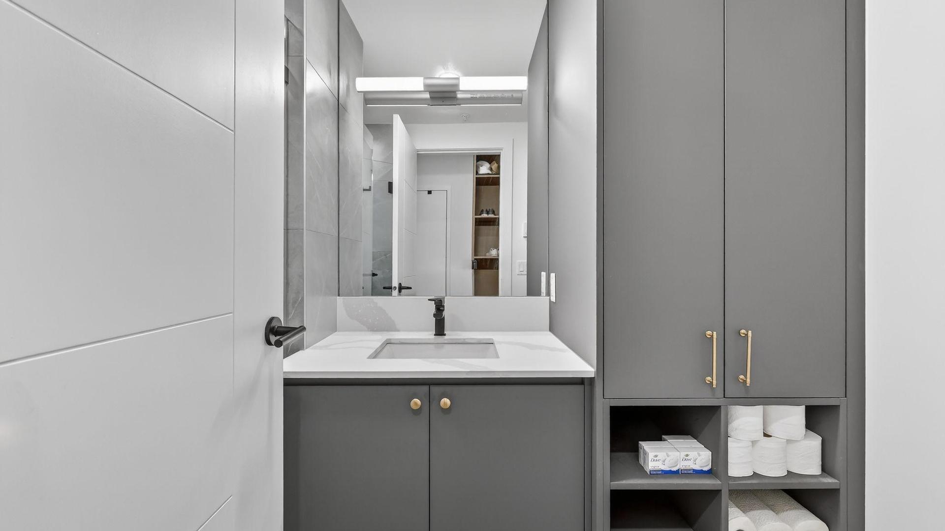 









720


KLO

Road, 418,
Kelowna,




BC
V1Y 4X5

