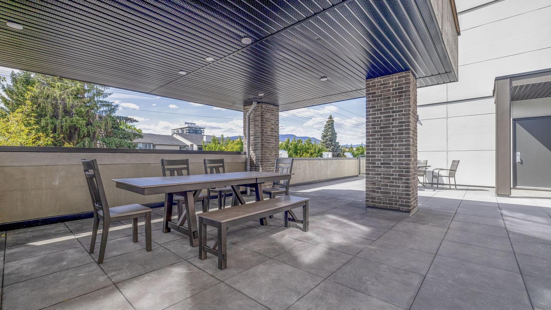 









720


KLO

Road, 418,
Kelowna,




BC
V1Y 4X5

