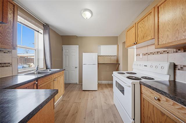 









965


Alfred

AVE,
Winnipeg,




MB
R2X 0V1

