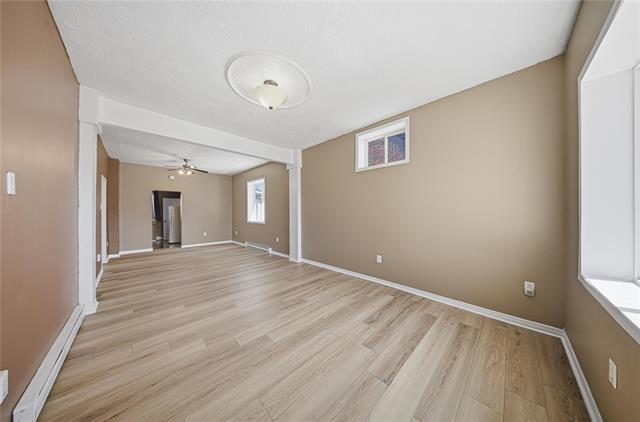 









965


Alfred

AVE,
Winnipeg,




MB
R2X 0V1

