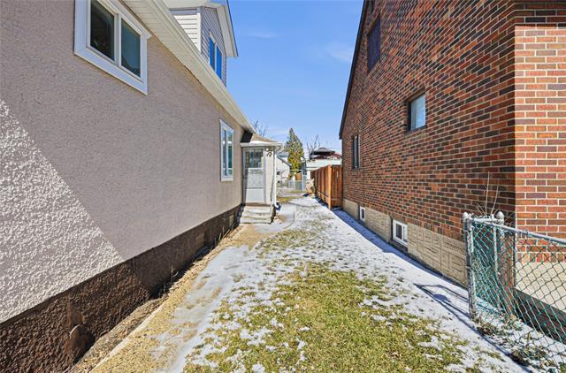 









965


Alfred

AVE,
Winnipeg,




MB
R2X 0V1

