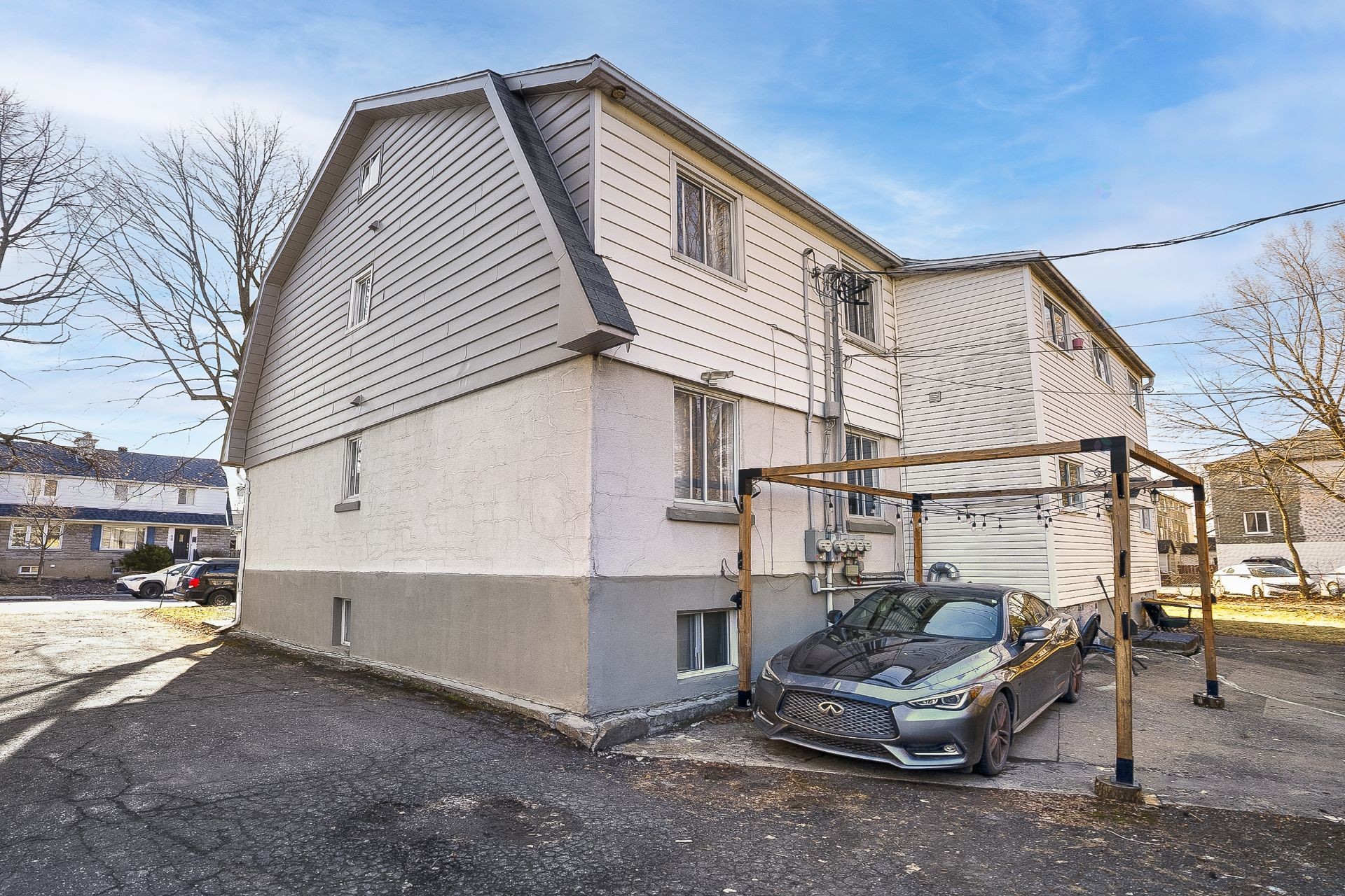 









31

 - 41


47e Avenue

,
Montréal (Lachine),




QC
H8T2P4

