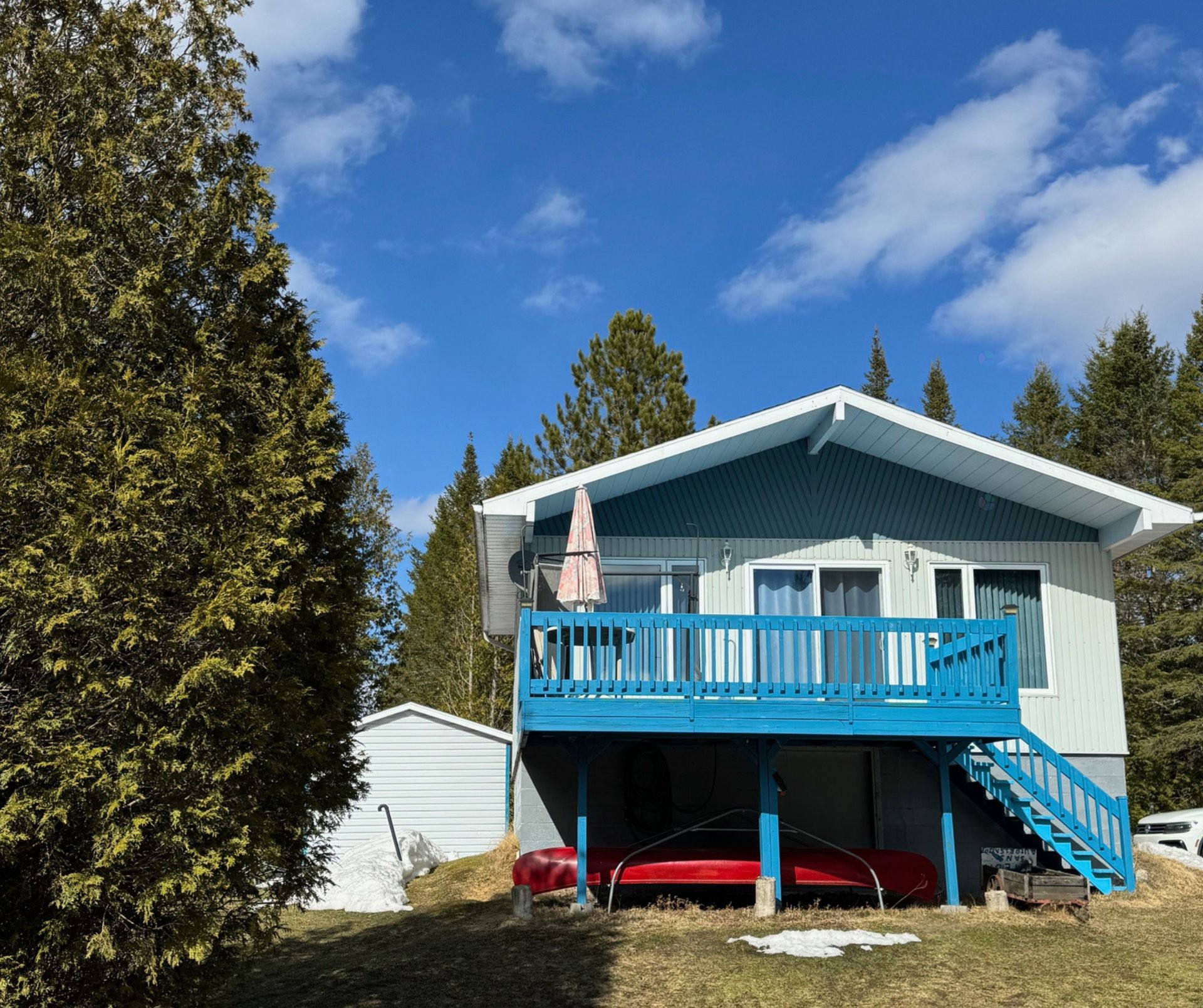 









1406


Route du Lac-Pierre-Paul

,
Saint-Tite,




QC
G0X3H0

