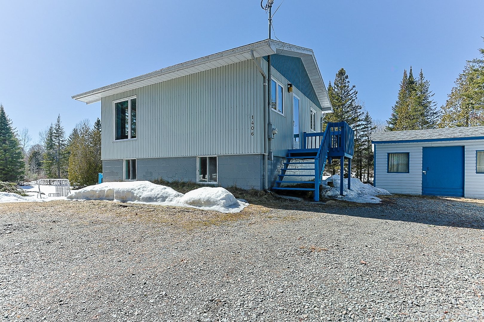 









1406


Route du Lac-Pierre-Paul

,
Saint-Tite,




QC
G0X3H0

