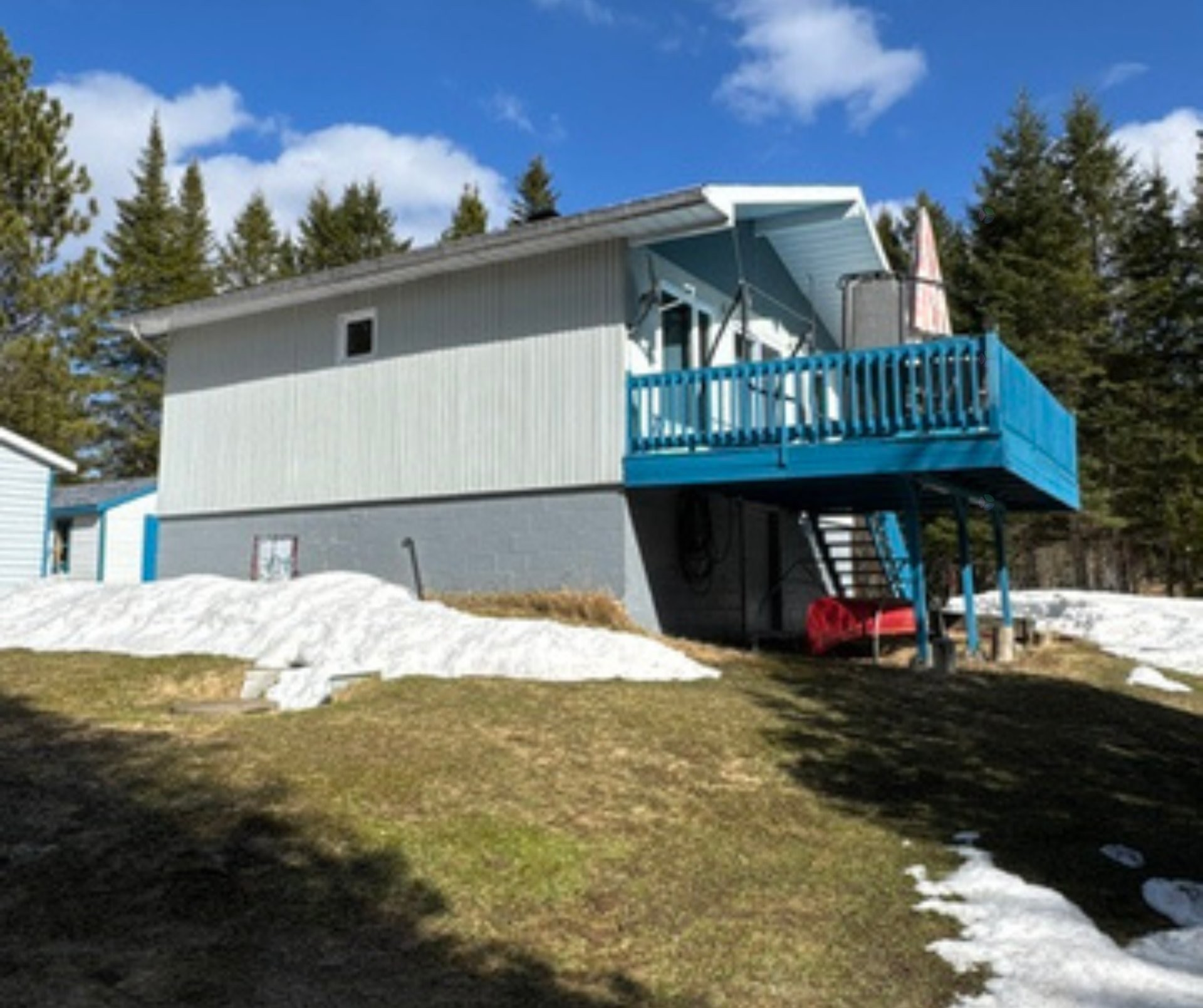 









1406


Route du Lac-Pierre-Paul

,
Saint-Tite,




QC
G0X3H0

