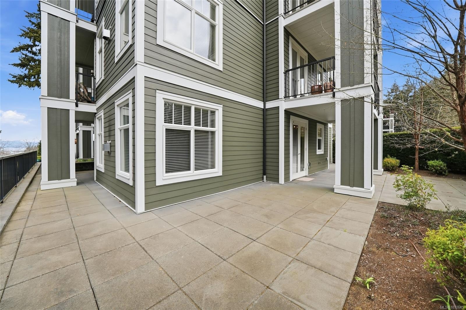 









1325


Cape Cod

Dr, 101,
Parksville,




BC
V9P 2Y8

